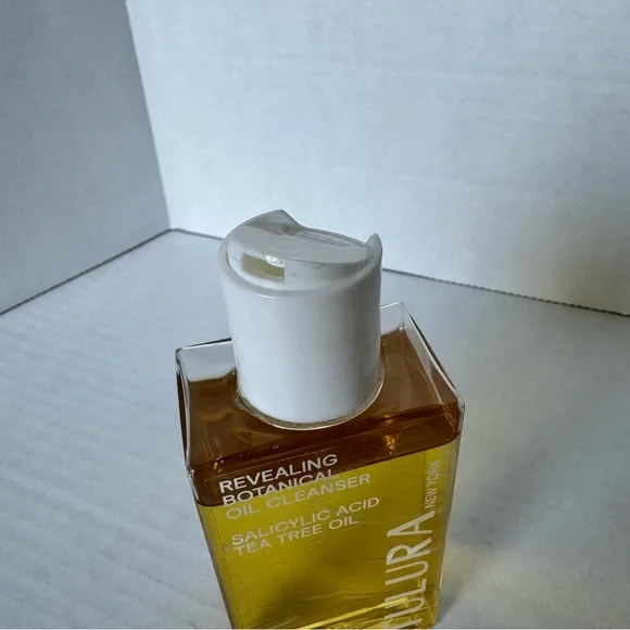 Tulura Revealing Botanical Oil Cleanser 4oz Salicylic Acid Tea Tree Oil Acne - Picture 5 of 8